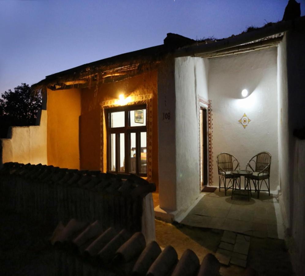 Kanha Village Eco Resort Exterior photo