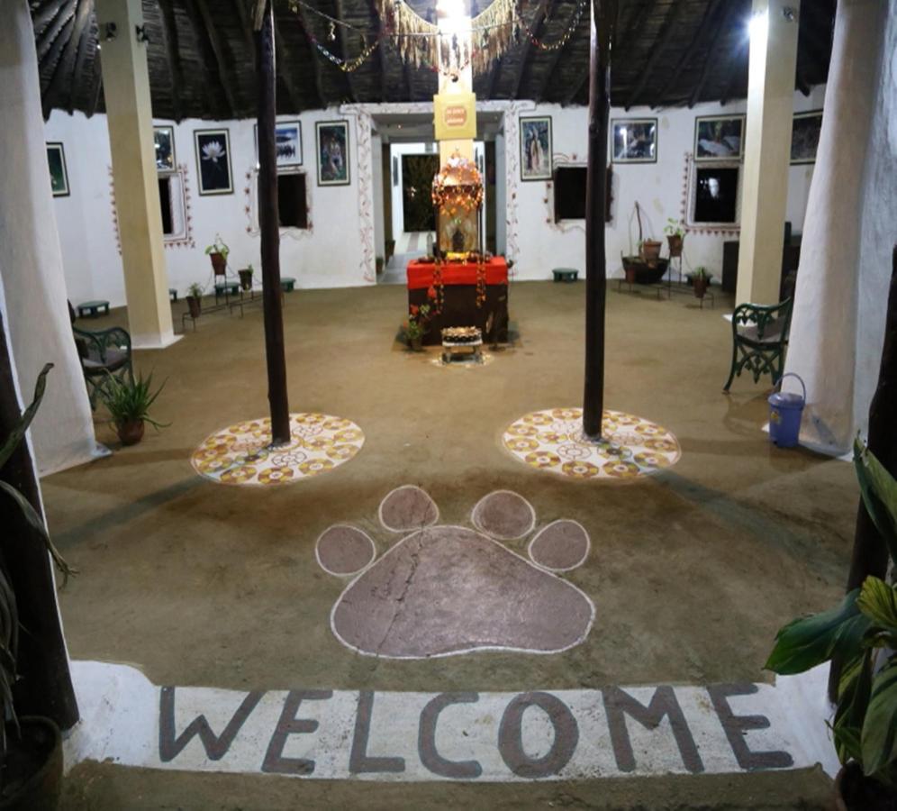 Kanha Village Eco Resort Exterior photo